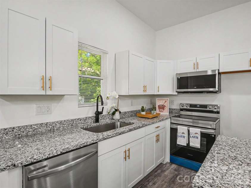 1217 Holland Street, Kannapolis, NC 28083.  MLS# CAR4392634, YatesRealty ID 31339. 