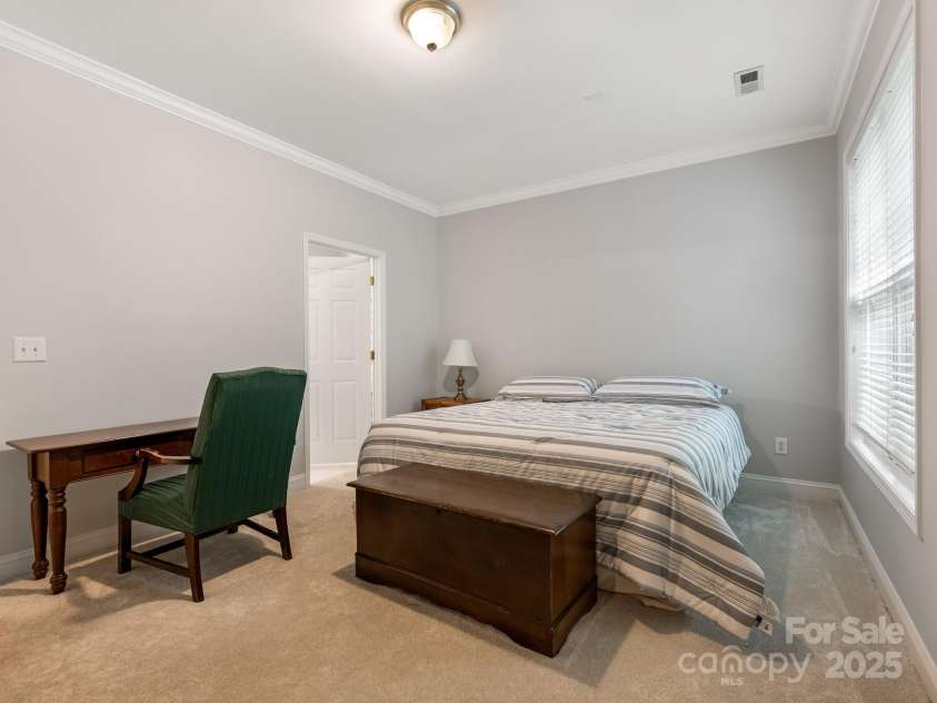 3729 Oak View Court, Matthews, NC 28105.  MLS# CAR4289606, YatesRealty ID 31339. 