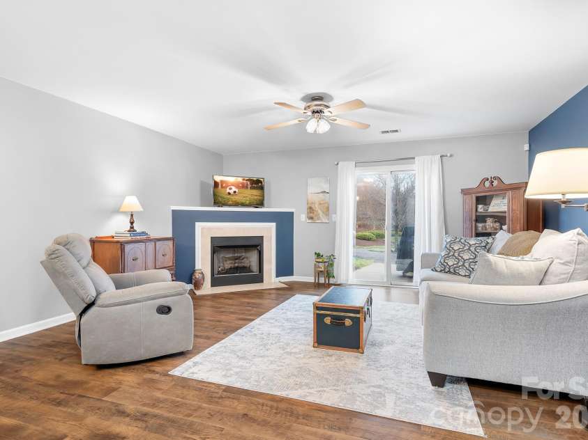 17640 Caldwell Track Drive, Cornelius, NC 28031.  MLS# CAR4350638, YatesRealty ID 3134. Open concept living