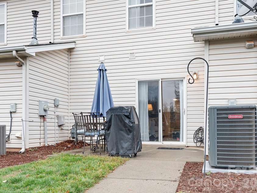 17640 Caldwell Track Drive, Cornelius, NC 28031.  MLS# CAR4350638, YatesRealty ID 3134. Patio