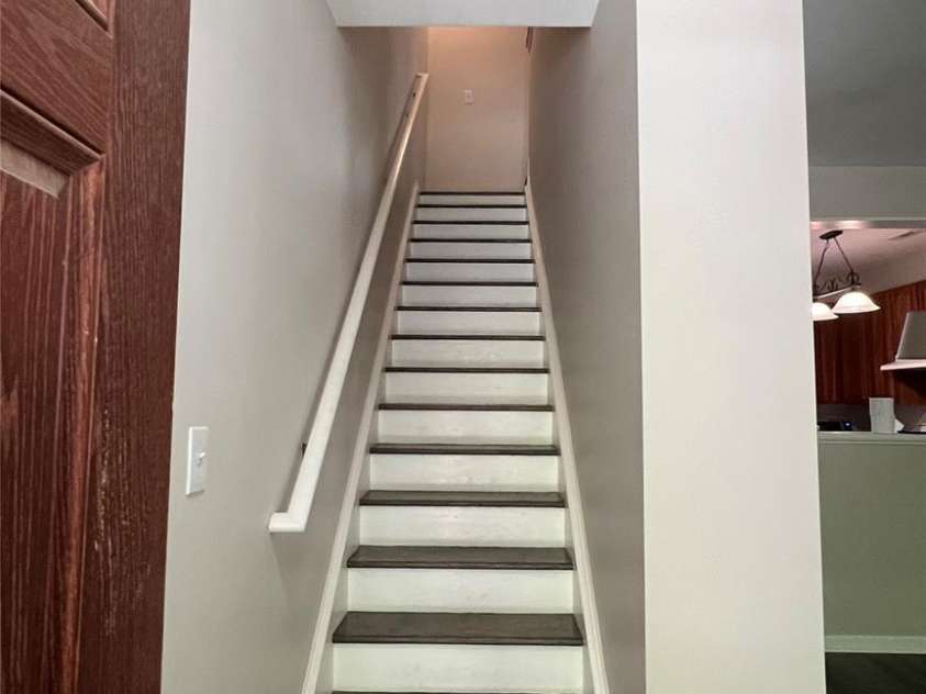 614 9th Street, Charlotte, NC 28202.  MLS# CAR4290611, YatesRealty ID 31340. 