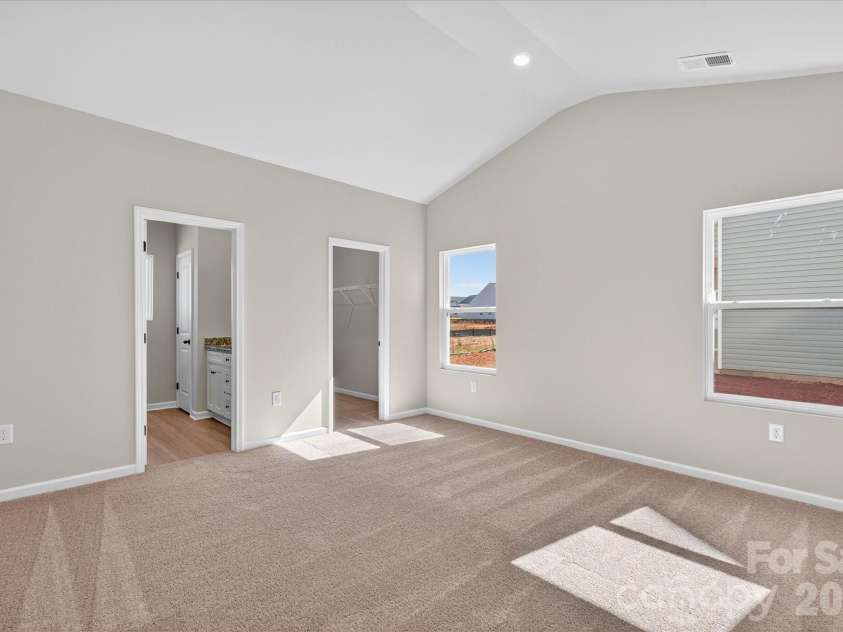3617 Saddlebred Drive, Gastonia, NC 28052.  MLS# CAR4393090, YatesRealty ID 31341. 