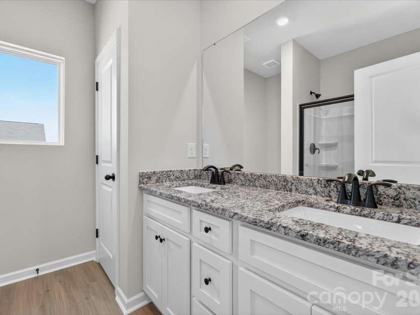 3617 Saddlebred Drive, Gastonia, NC 28052.  MLS# CAR4393090, YatesRealty ID 31341. 