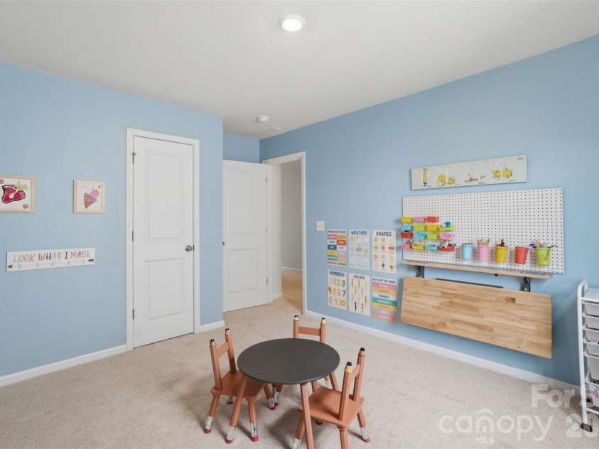 2404 Trollinger Drive, Catawba, NC 28609.  MLS# CAR4385749, YatesRealty ID 31342. 