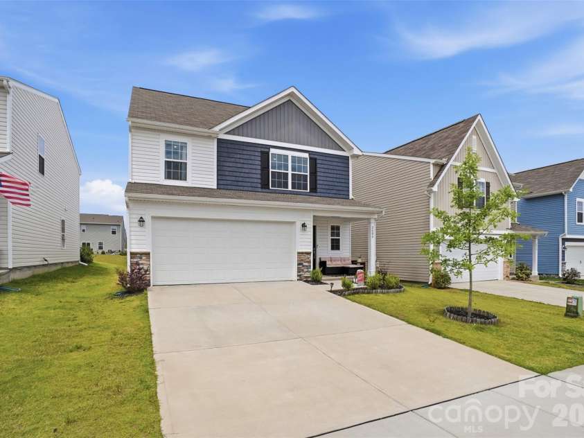2404 Trollinger Drive, Catawba, NC 28609.  MLS# CAR4385749, YatesRealty ID 31342. 