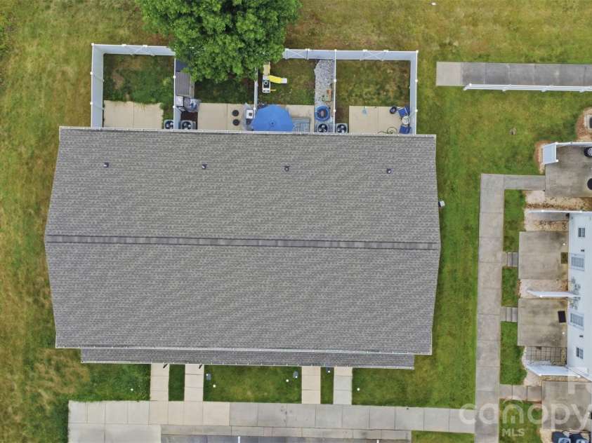 1629 Oak Leaf Drive, Hickory, NC 28601.  MLS# CAR4383782, YatesRealty ID 31343. Aerial View