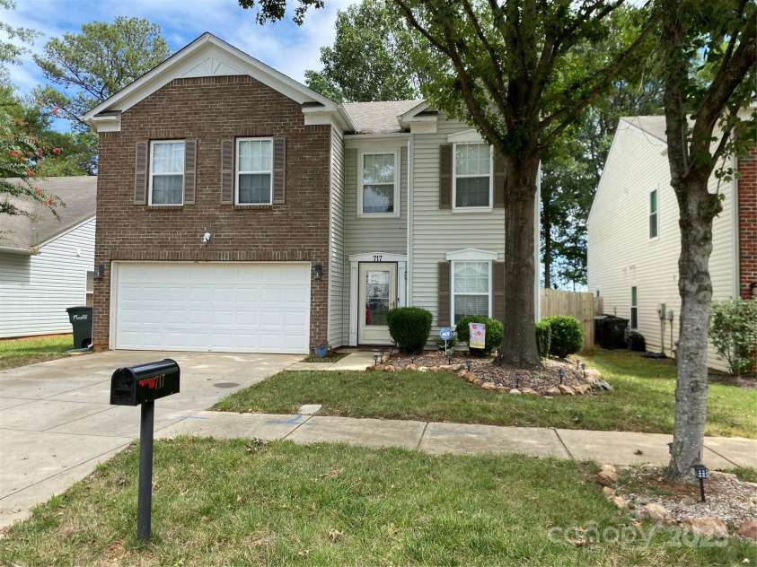 717 Sinclair Drive, Monroe, NC 28112.  MLS# CAR4290743, YatesRealty ID 31343. Front view