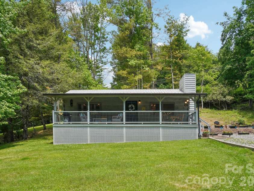 175 Village Lane, Mars Hill, NC 28754.  MLS# CAR4387698, YatesRealty ID 31344. Beautiful Village Setting