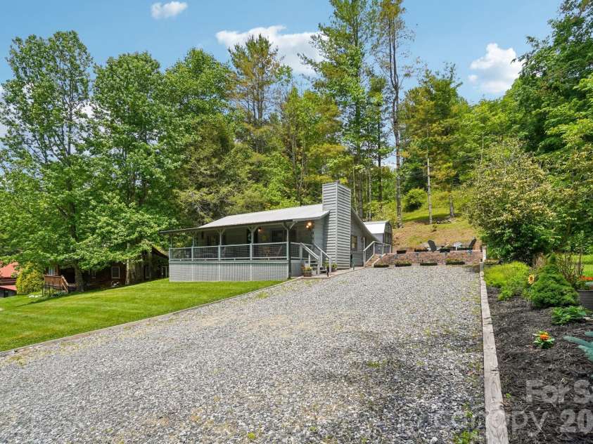 175 Village Lane, Mars Hill, NC 28754.  MLS# CAR4387698, YatesRealty ID 31344. Easy Year-Round Access