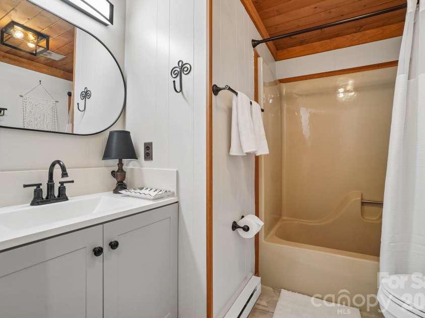 175 Village Lane, Mars Hill, NC 28754.  MLS# CAR4387698, YatesRealty ID 31344. Guest Bathroom