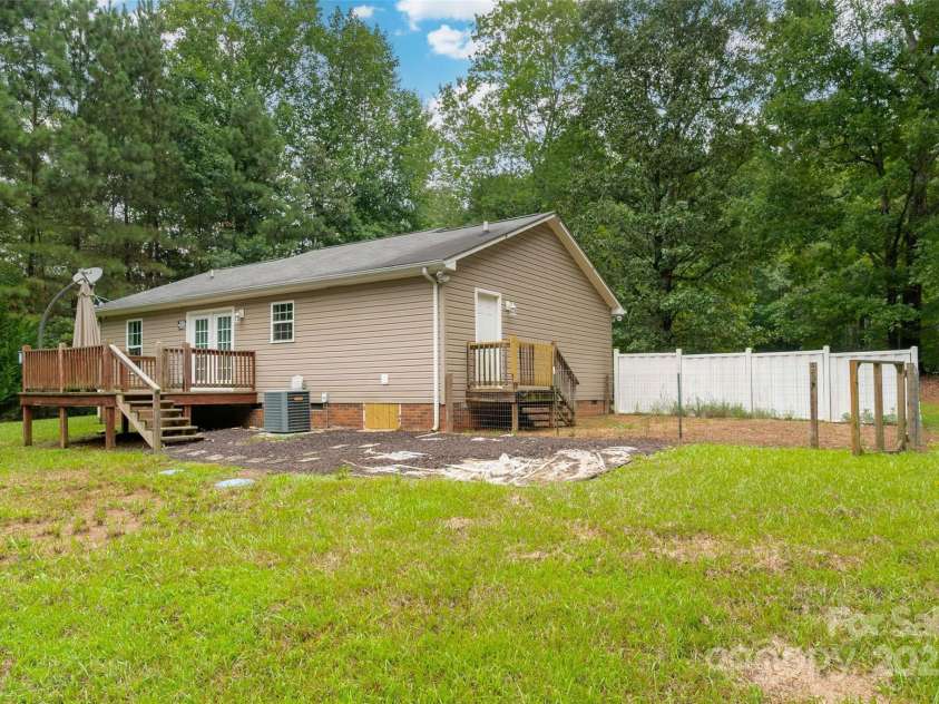 1878 Pekin Road, Candor, NC 27229.  MLS# CAR4290871, YatesRealty ID 31346. 