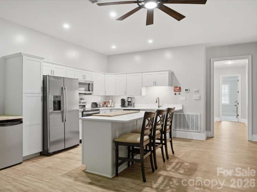 2894 Lakeshore Drive, Chester, SC 29706.  MLS# CAR4393465, YatesRealty ID 31347. 