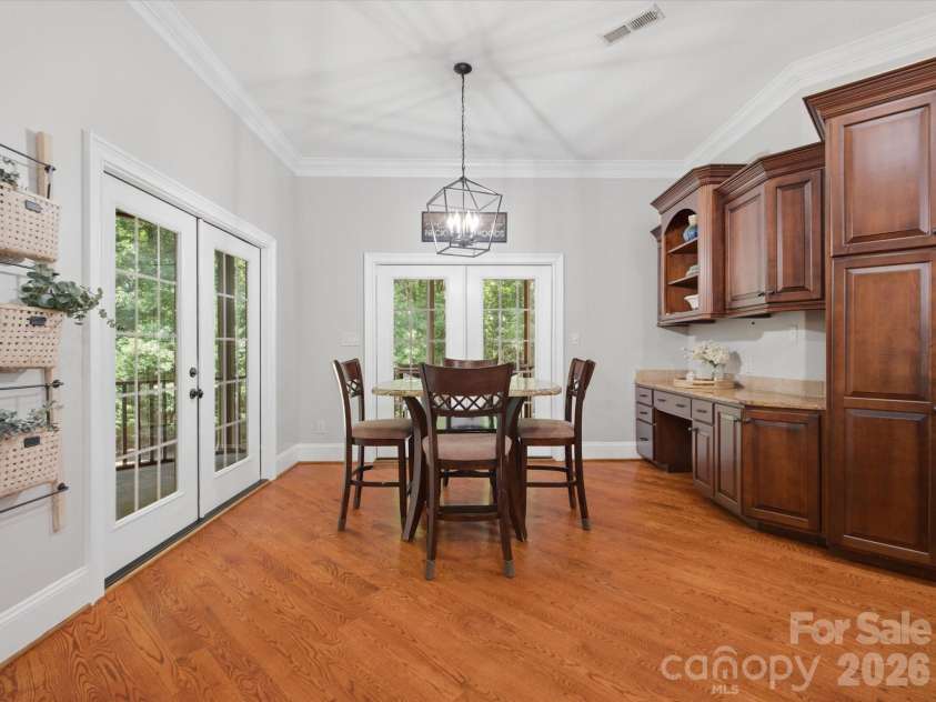 2894 Lakeshore Drive, Chester, SC 29706.  MLS# CAR4393465, YatesRealty ID 31347. Dine in area in Kitchen