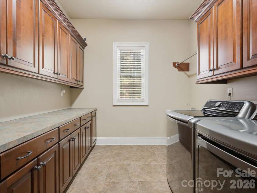 2894 Lakeshore Drive, Chester, SC 29706.  MLS# CAR4393465, YatesRealty ID 31347. Laundry room
