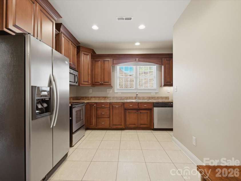 2894 Lakeshore Drive, Chester, SC 29706.  MLS# CAR4393465, YatesRealty ID 31347. Living quarters with kitchen over separate garage