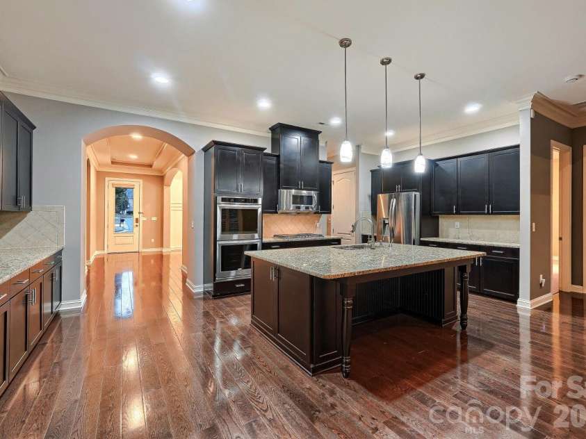 8701 Whitehawk Hill Road, Waxhaw, NC 28173.  MLS# CAR4416034, YatesRealty ID 31348. 
