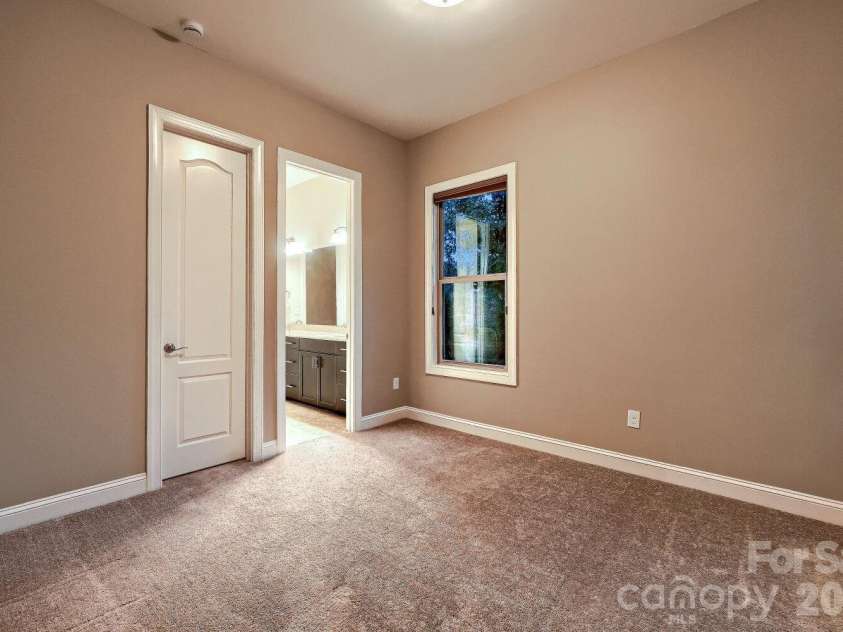8701 Whitehawk Hill Road, Waxhaw, NC 28173.  MLS# CAR4416034, YatesRealty ID 31348. 