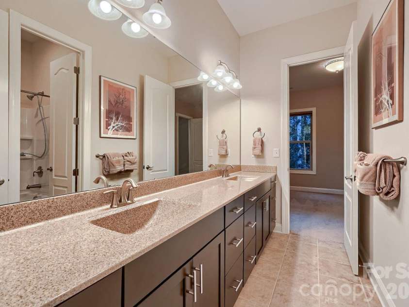 8701 Whitehawk Hill Road, Waxhaw, NC 28173.  MLS# CAR4416034, YatesRealty ID 31348. 