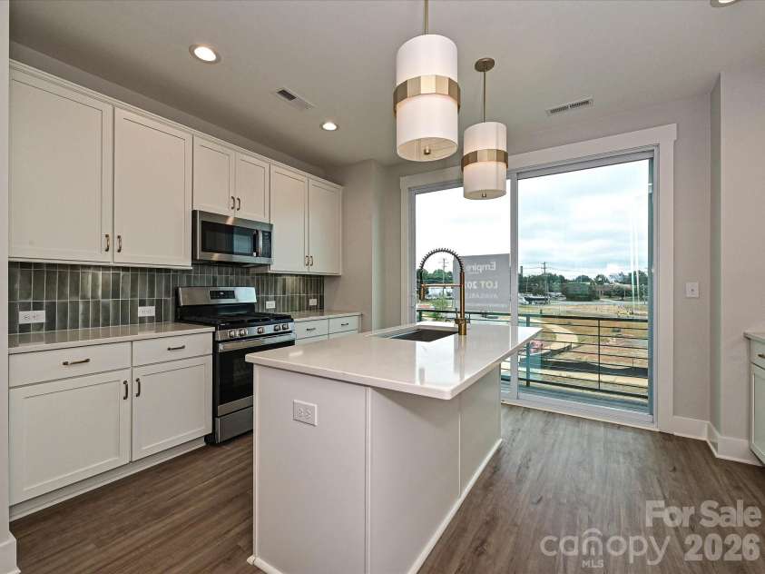 1619 Polk Street, Charlotte, NC 28206.  MLS# CAR4207818, YatesRealty ID 3135. Kitchen