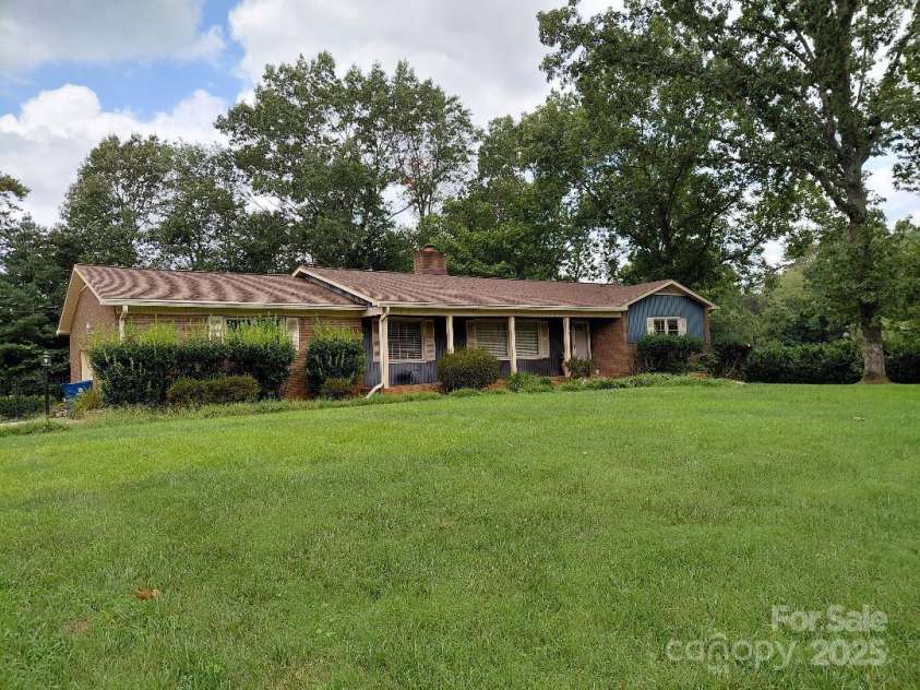 3844 Dover Street, Claremont, NC 28610.  MLS# CAR4290927, YatesRealty ID 31350. Beautiful Lot !!