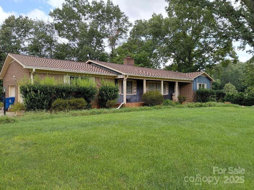 3844 Dover Street, Claremont, NC 28610.  MLS# CAR4290927, YatesRealty ID 31350. Brick ranch with vinyl trim