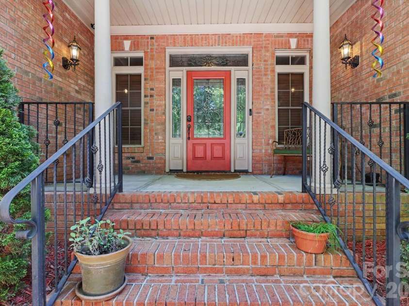 225 Highland Forest Drive, Clover, SC 29710.  MLS# CAR4365352, YatesRealty ID 31351. 