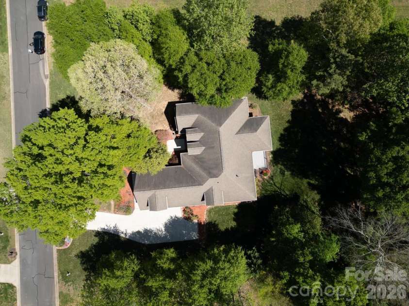 225 Highland Forest Drive, Clover, SC 29710.  MLS# CAR4365352, YatesRealty ID 31351. 