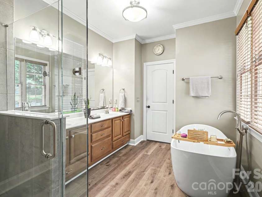 225 Highland Forest Drive, Clover, SC 29710.  MLS# CAR4365352, YatesRealty ID 31351. 
