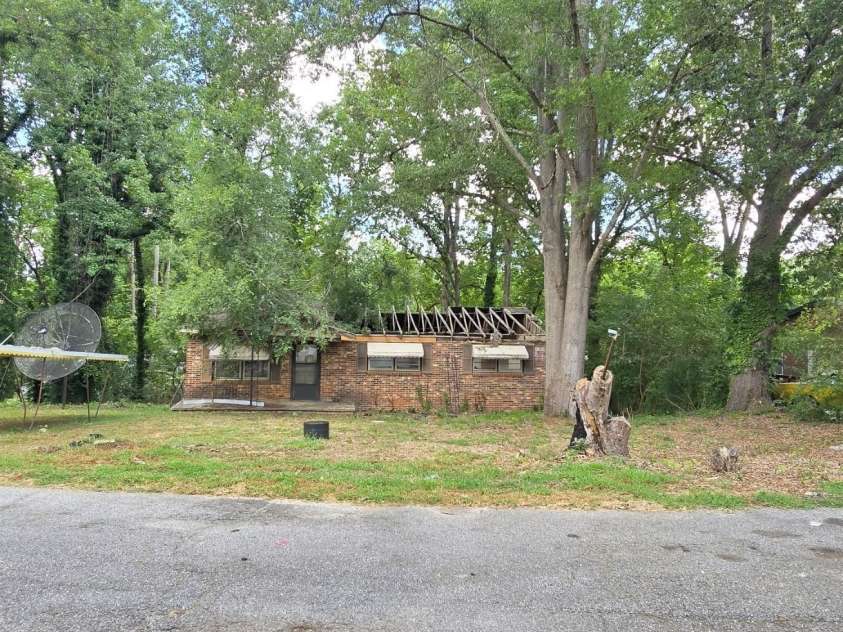 216 Connecticut Avenue, Gaffney, SC 29341.  MLS# CAR4291056, YatesRealty ID 31352. 