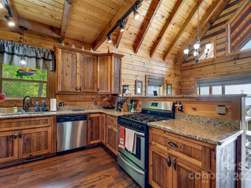 214 Indianola Lane, Bryson City, NC 28713.  MLS# CAR4291079, YatesRealty ID 31353. 