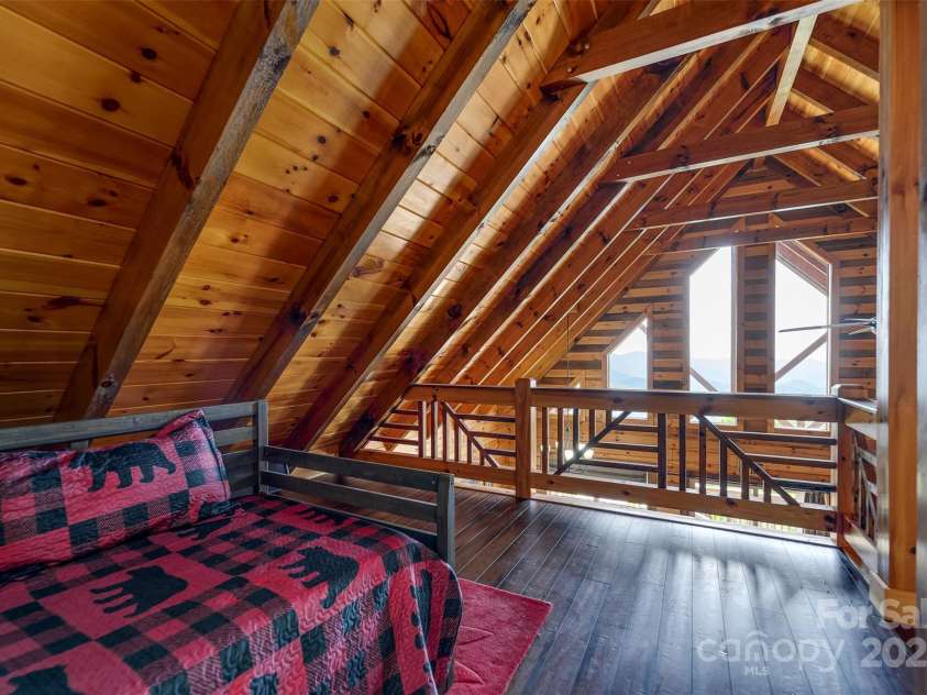 214 Indianola Lane, Bryson City, NC 28713.  MLS# CAR4291079, YatesRealty ID 31353. 