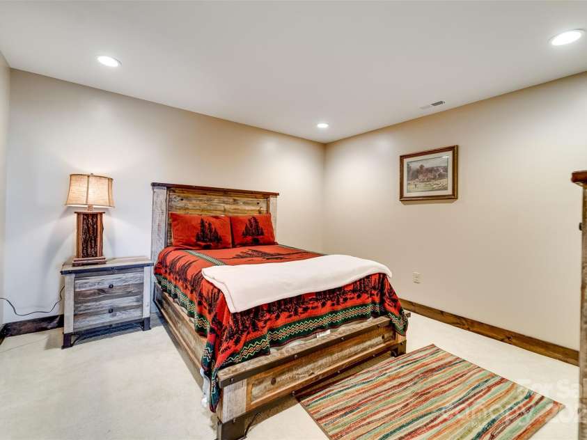 214 Indianola Lane, Bryson City, NC 28713.  MLS# CAR4291079, YatesRealty ID 31353. 