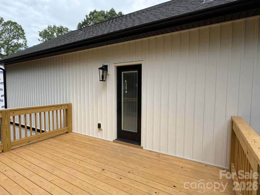 310 Willow Street, Stanley, NC 28164.  MLS# CAR4395281, YatesRealty ID 31353. 