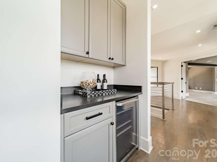 19053 Double Eagle Drive, Cornelius, NC 28031.  MLS# CAR4392235, YatesRealty ID 31354. 