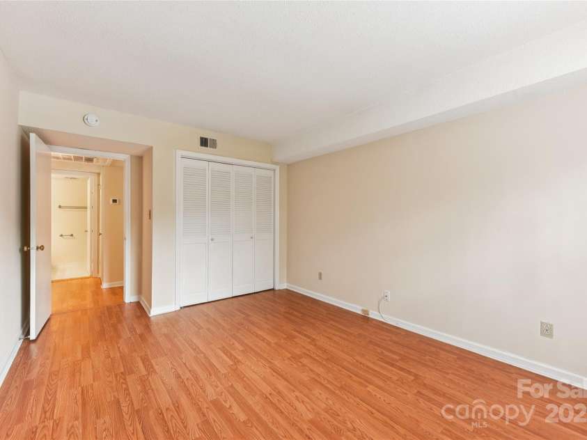 4735 Hedgemore Drive, Charlotte, NC 28209.  MLS# CAR4291044, YatesRealty ID 31354. 
