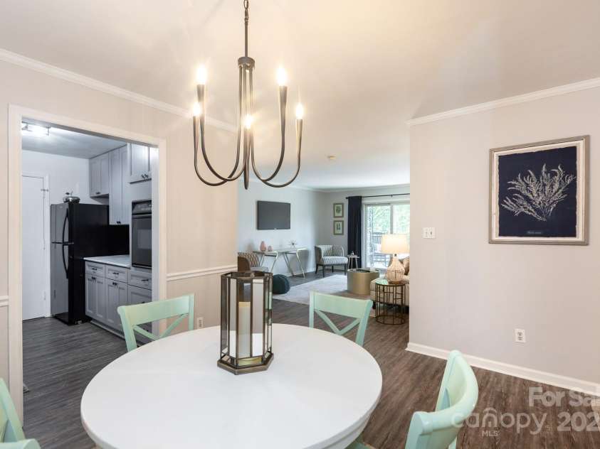 4735 Hedgemore Drive, Charlotte, NC 28209.  MLS# CAR4304865, YatesRealty ID 31354. 