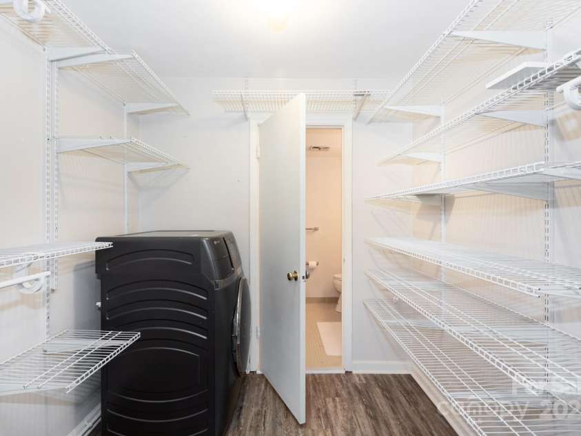 4735 Hedgemore Drive, Charlotte, NC 28209.  MLS# CAR4304865, YatesRealty ID 31354. 