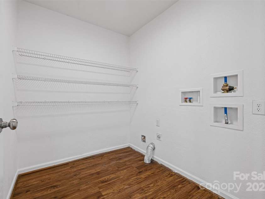 209 Ashcake Court, York, SC 29745.  MLS# CAR4285966, YatesRealty ID 31355. Laundry Room