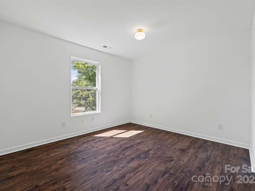 209 Ashcake Court, York, SC 29745.  MLS# CAR4285966, YatesRealty ID 31355. Third Bedroom