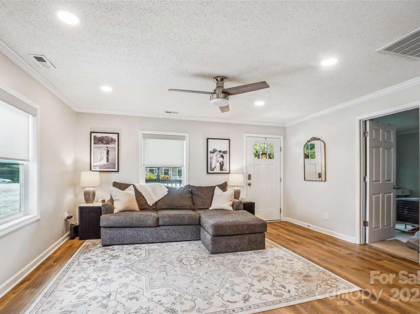 1654 Armstrong Ford Road, Belmont, NC 28012.  MLS# CAR4281975, YatesRealty ID 31356. 