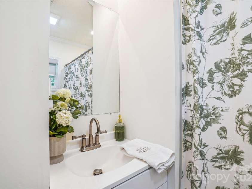 1654 Armstrong Ford Road, Belmont, NC 28012.  MLS# CAR4281975, YatesRealty ID 31356. 