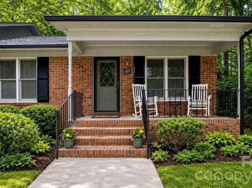 107 David Court, Fort Mill, SC 29715.  MLS# CAR4390211, YatesRealty ID 31357. Virtually touched up