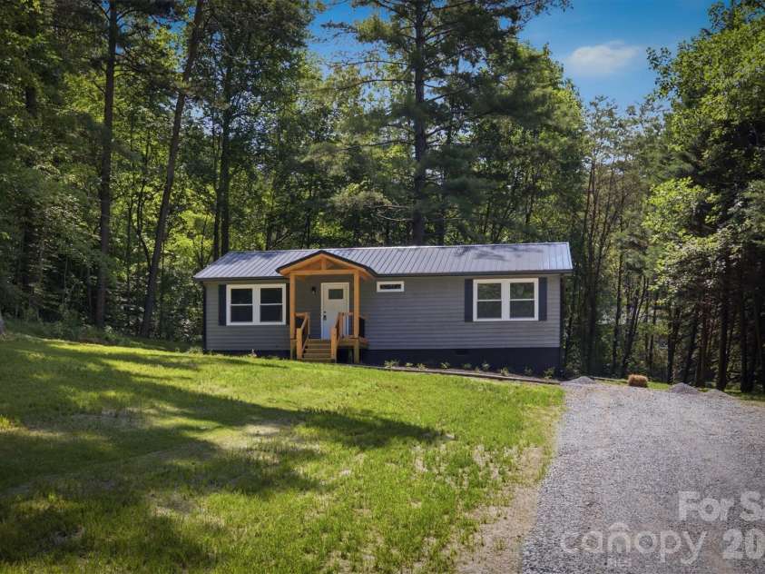 1839 Wesley Road, Morganton, NC 28655.  MLS# CAR4393208, YatesRealty ID 31359. 