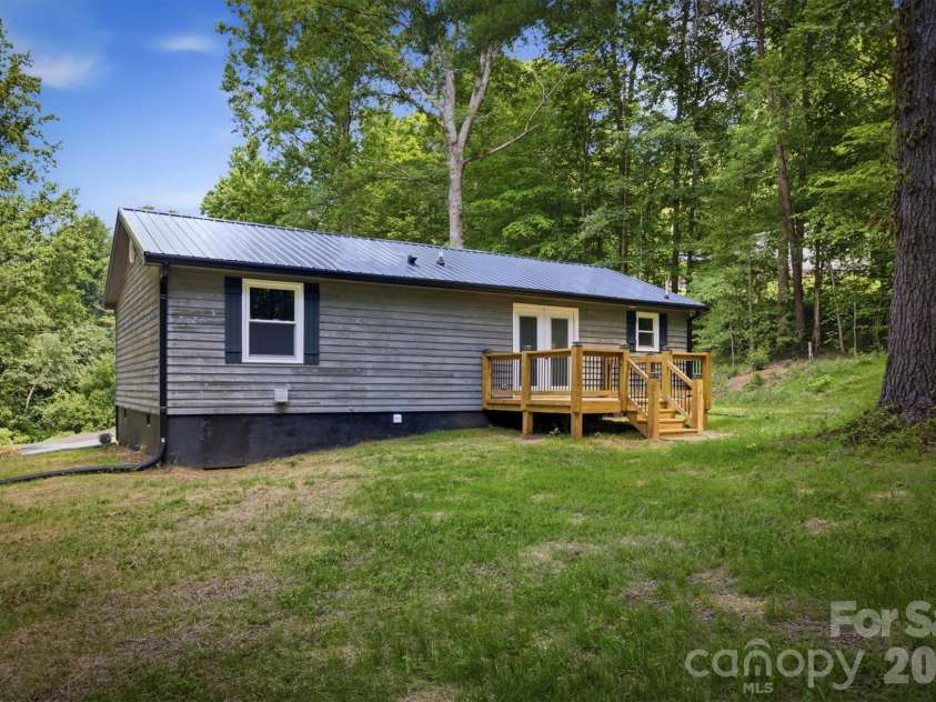 1839 Wesley Road, Morganton, NC 28655.  MLS# CAR4393208, YatesRealty ID 31359. 