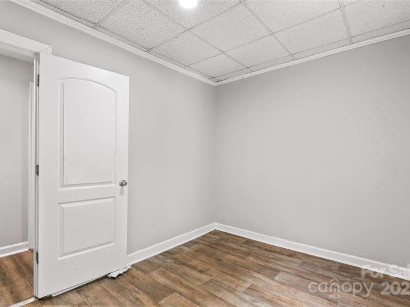 322 Willow Street, Gastonia, NC 28054.  MLS# CAR4282902, YatesRealty ID 31359. 