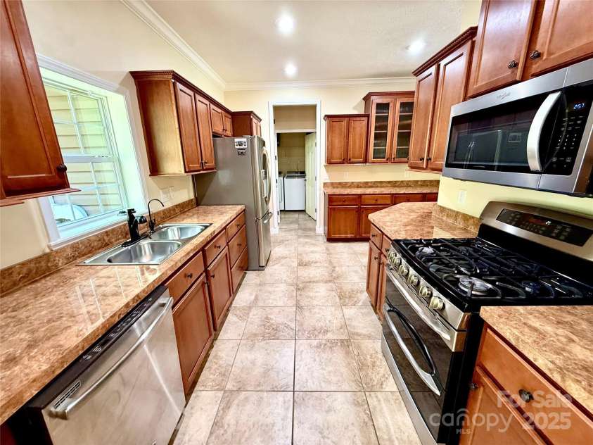 7230 Hideaway Lane, Newland, NC 28657.  MLS# CAR4287688, YatesRealty ID 3136. 