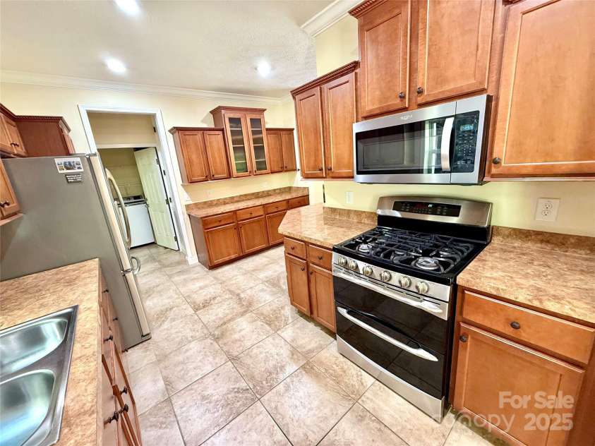 7230 Hideaway Lane, Newland, NC 28657.  MLS# CAR4287688, YatesRealty ID 3136. 