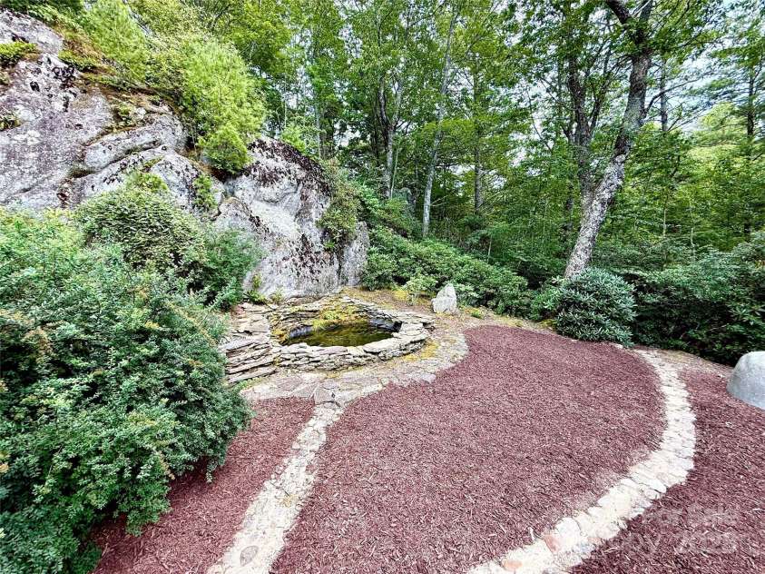 7230 Hideaway Lane, Newland, NC 28657.  MLS# CAR4287688, YatesRealty ID 3136. 