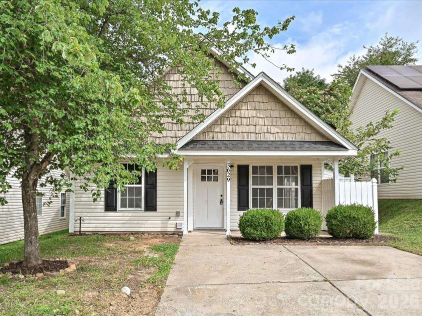 3629 Silver Ore Lane, Charlotte, NC 28216.  MLS# CAR4384203, YatesRealty ID 31360. 
