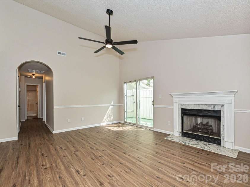 3629 Silver Ore Lane, Charlotte, NC 28216.  MLS# CAR4384203, YatesRealty ID 31360. 